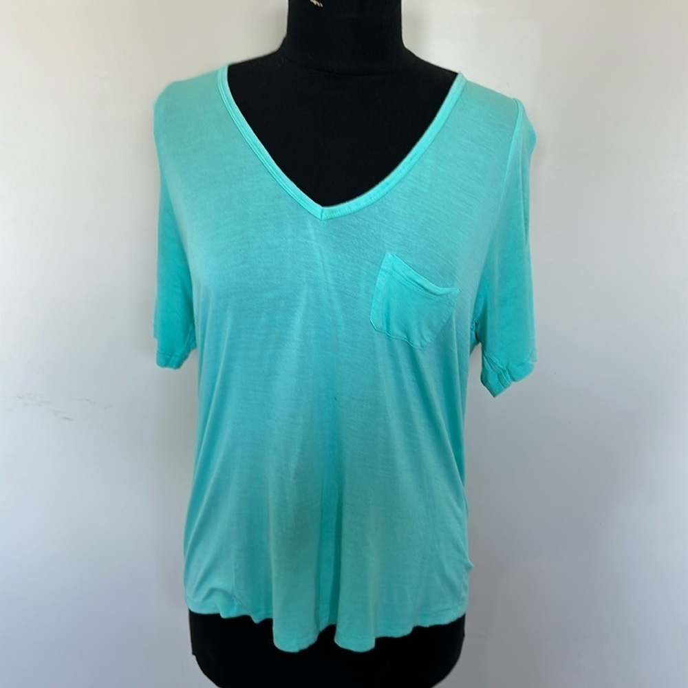🔥Wilfred free extra small oversized T-shirt, teal crop with pocket in front